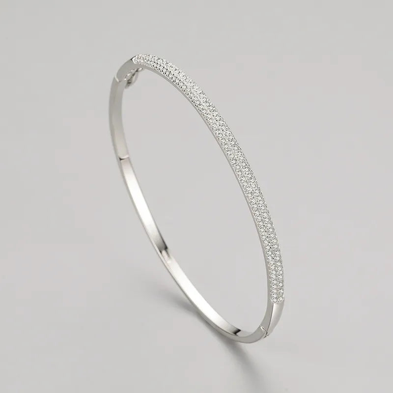 Oval Shine Armband – 925 Silber, Leuchtende Eleganz
